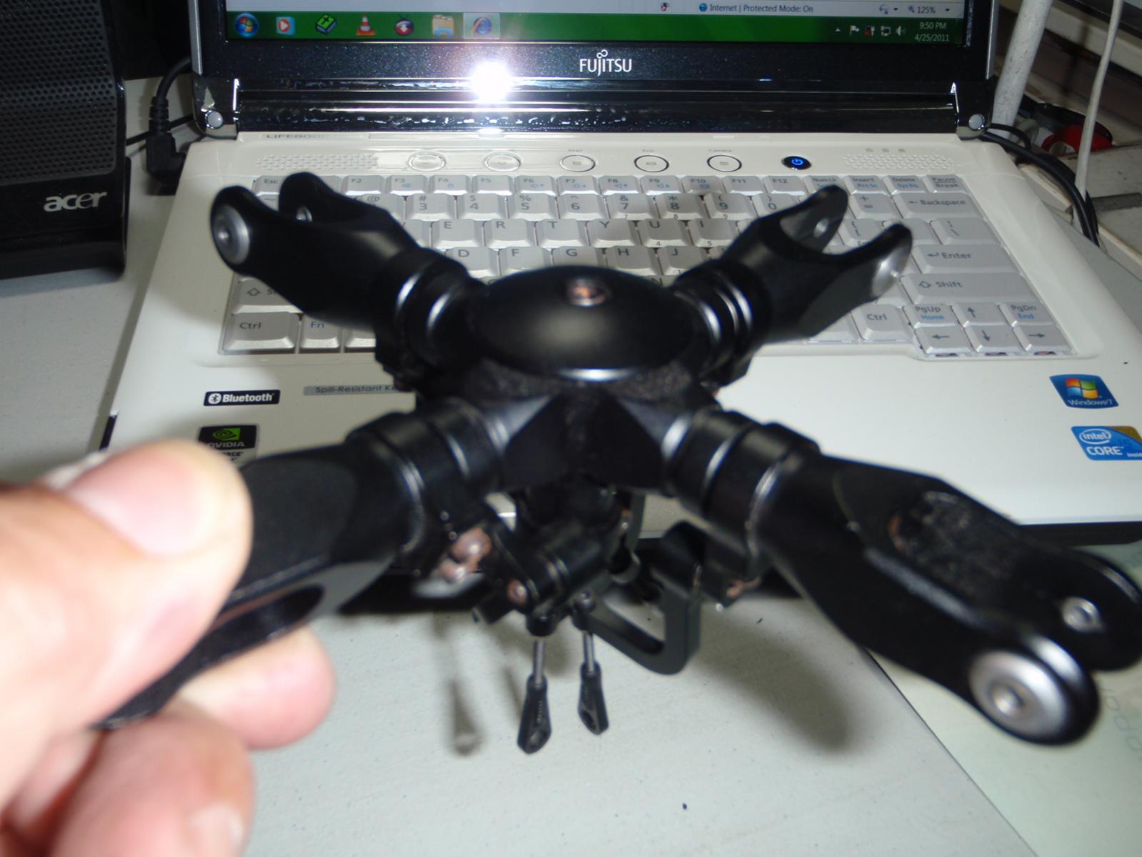 4 Blade Rotor Head n Scale blade for Apache Helicopter Team