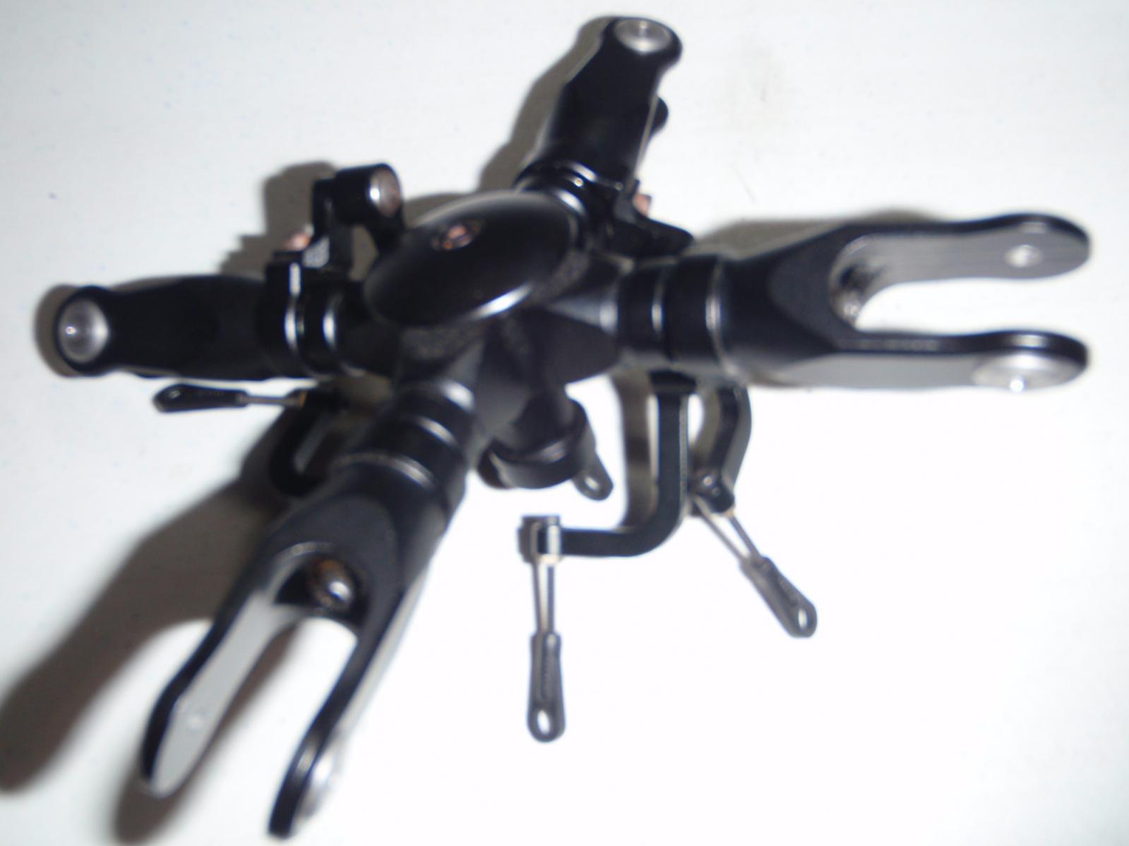 4 Blade Rotor Head n Scale blade for Apache Helicopter Team